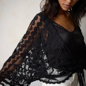 Lauren Conrad Wrap- One Size Fits All. New no tags